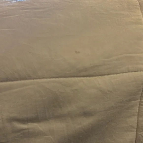 Elegant Cream Bedding Set - Picture 12 of 12